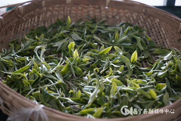 中国谷物、肉类、花生、蔬菜、茶叶、水果等产量位居世界首位